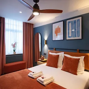 Gillis Eight By Romy&travis Hotel